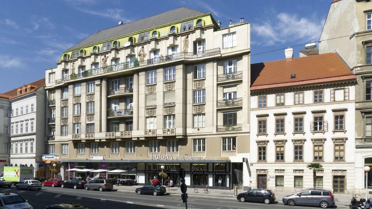 Cute Red Star Studio City Center Wien Eksteriør billede